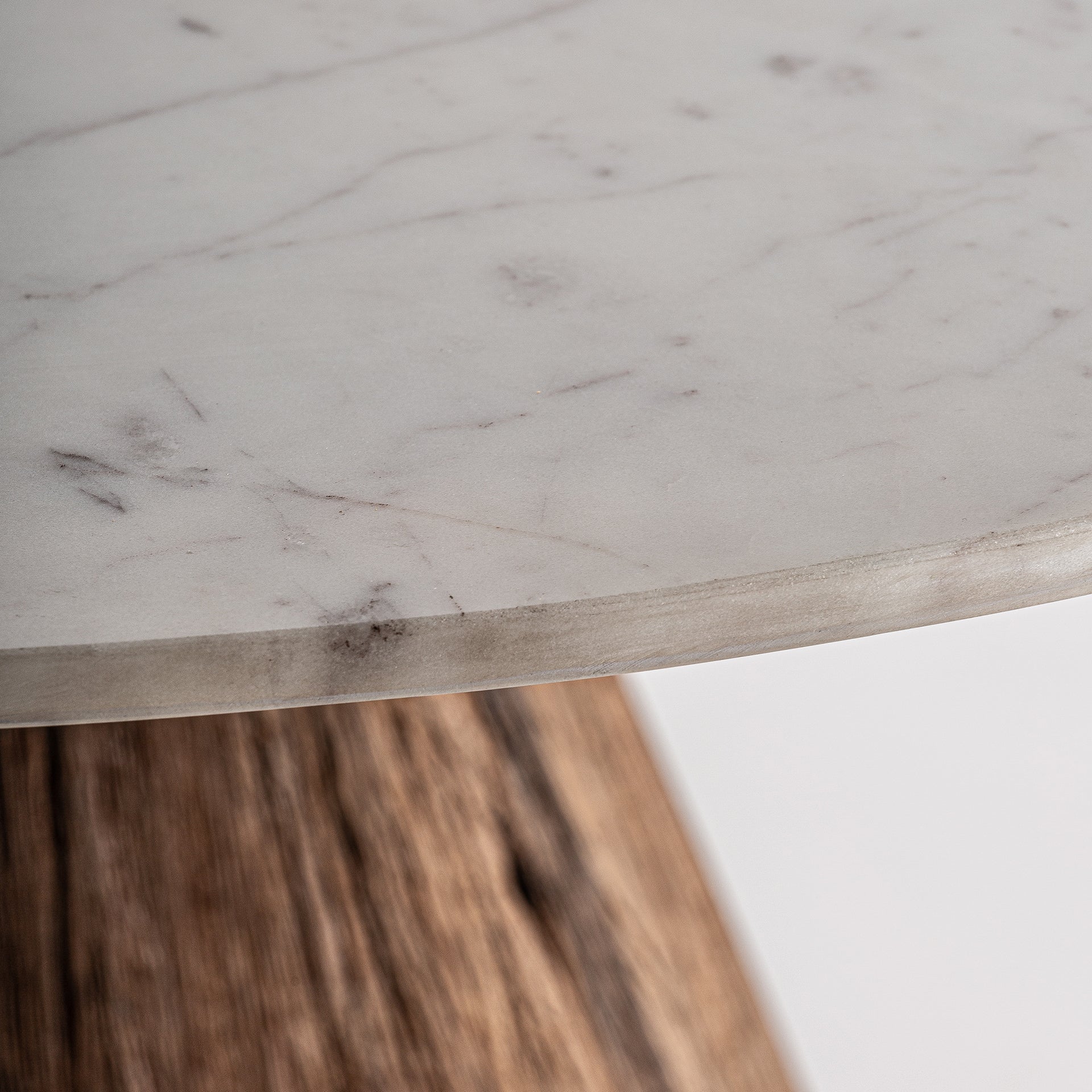 TOIGNE DINING TABLE